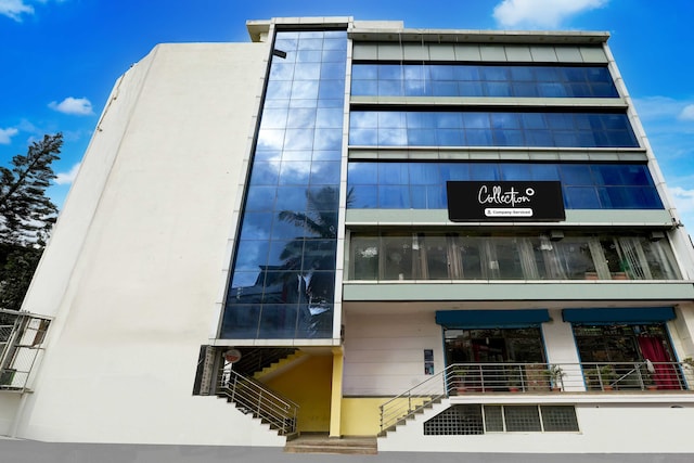 Collection O Bangalore Chikka Banavara Bus Station