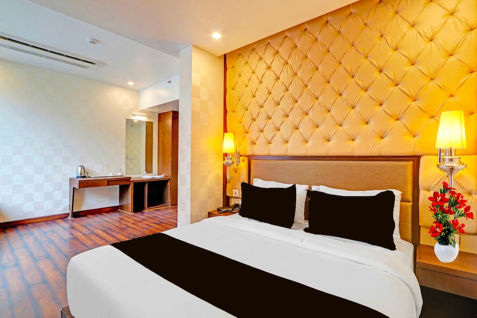 Townhouse Sitabuldi Railway Station, Bus Stand Nagpur, Nagpur