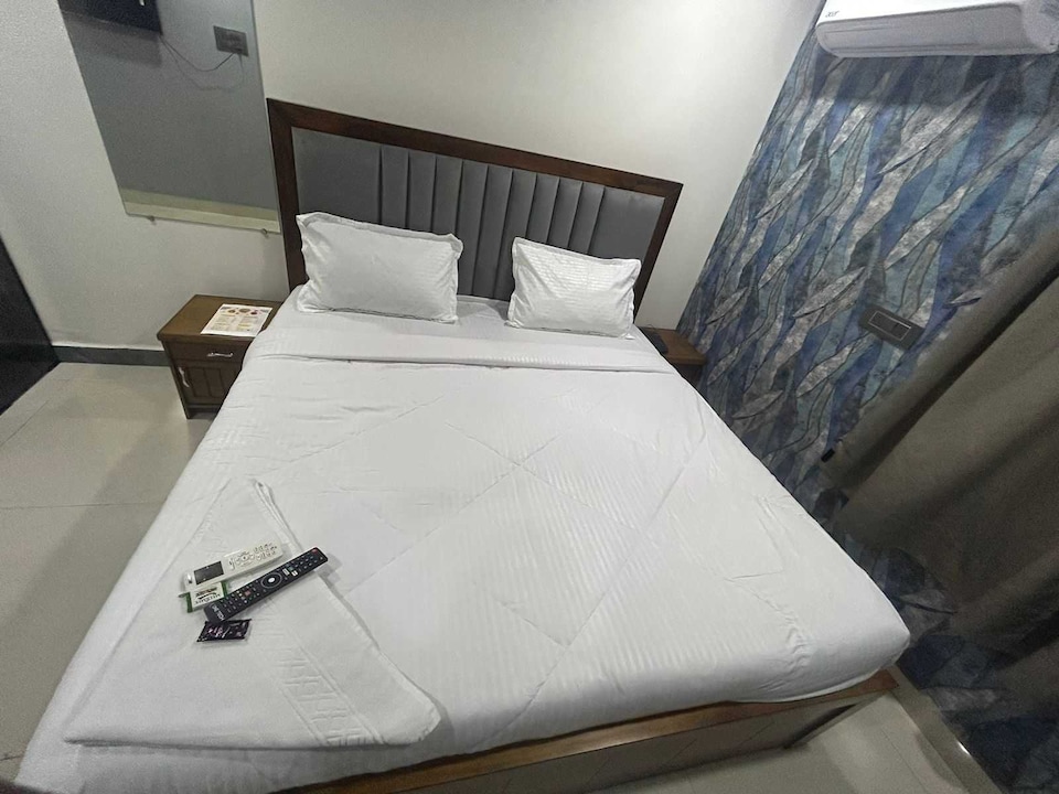 Hotel O Kachiguda Railway Station, Abids-Nampally, Hyderabad