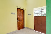 Hotel O QUEEN HOTEL RESTAURANT BANQUET 