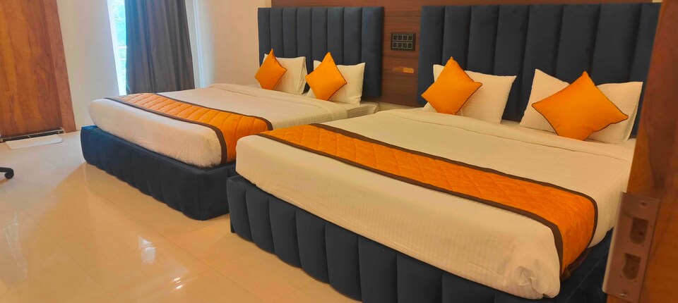 Collection Os Kalidasa Road Mysore, Mysore Gokulam, Mysore