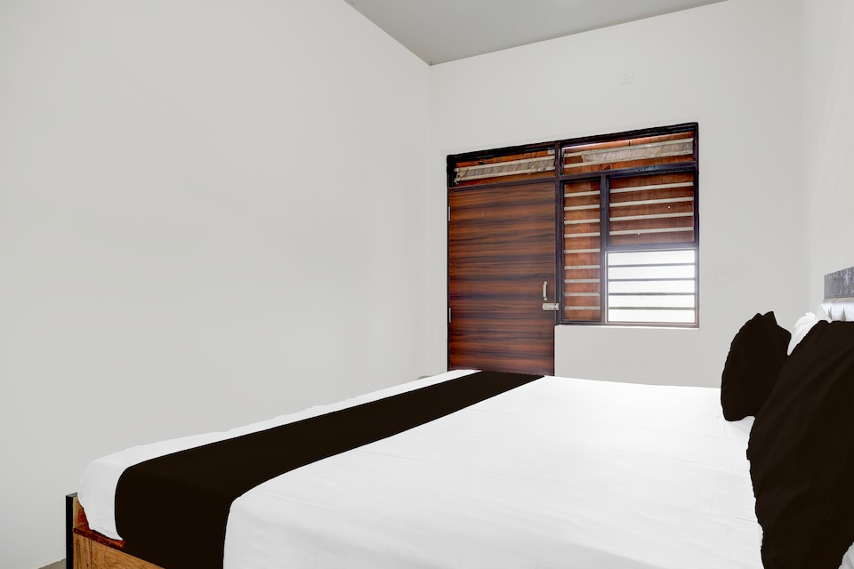 SPOT ON J D Restaurant and Hotel , Alwar, Alwar