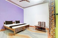 Holiday Guest House