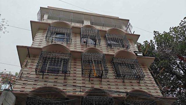 Townhouse Oak Moulali Bus Terminal Creek Row