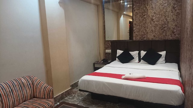 Collection O Moulali Bus Terminal Creek Row