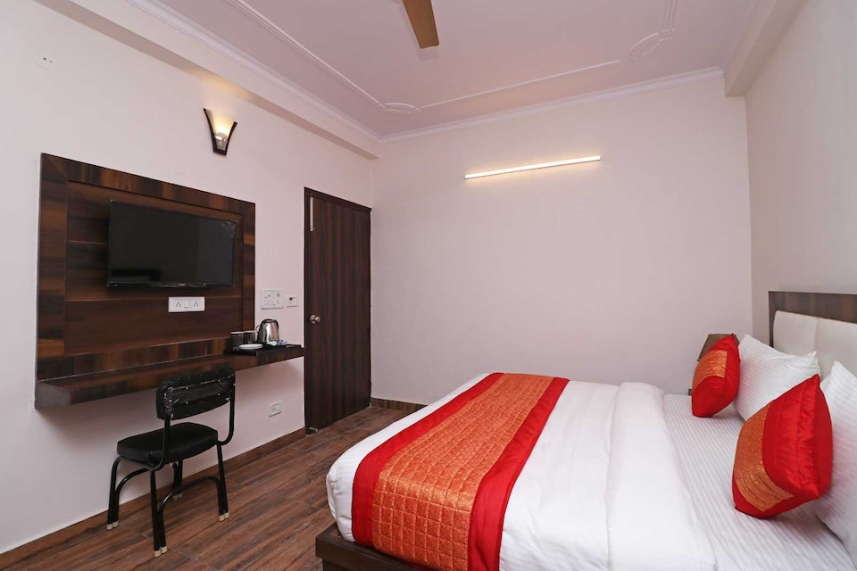 Hotel O Mahipalpur Near Road no. 6, Airport Delhi, Delhi Transit