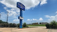 Capital O Fairway Inn - Baytown La Porte TX