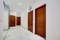 Hotel O Rama House Near Peeragarhi Metro Station