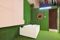 Hotel O Rama House Near Peeragarhi Metro Station