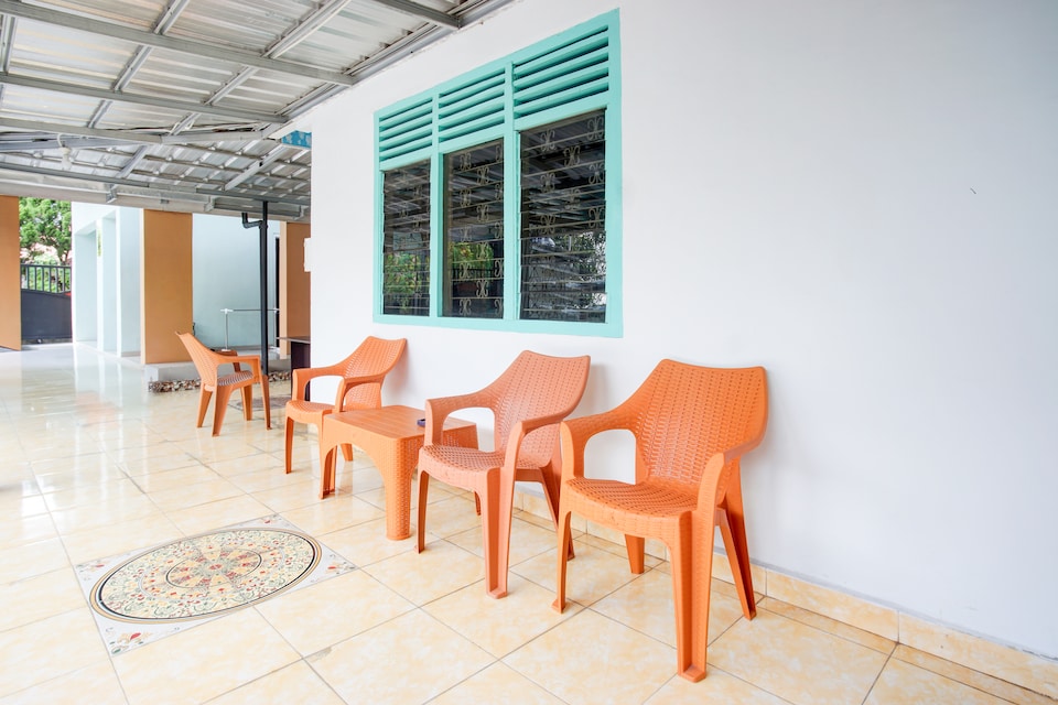 Hotel O Al Barokah Embun Kostel Syariah, Palembang, Palembang