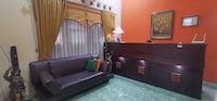 OYO 94671 Classic Guesthouse 