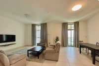 OYO HOME 1565 1 Br Spacious Room With Guest Washroom