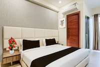 Townhouse Hotel Sec- 54 Golf Course Road