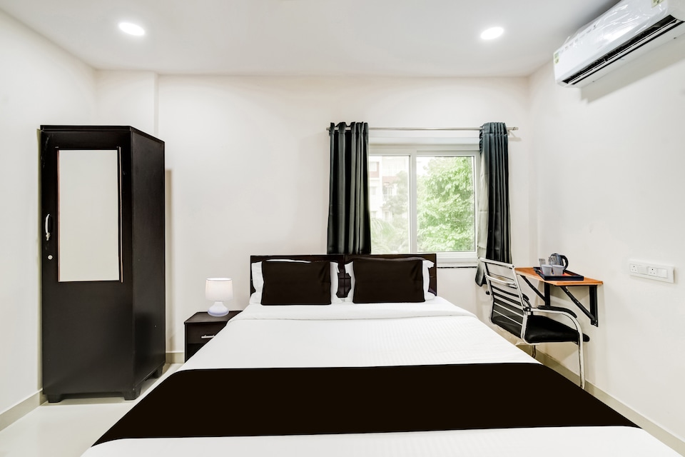 Super Townhouse Golden Temple Manikonda, Gachibowli, Hyderabad