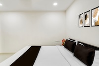 Super Townhouse Golden Temple Manikonda