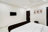 Super Townhouse Golden Temple Manikonda