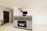 Super Townhouse Golden Temple Manikonda