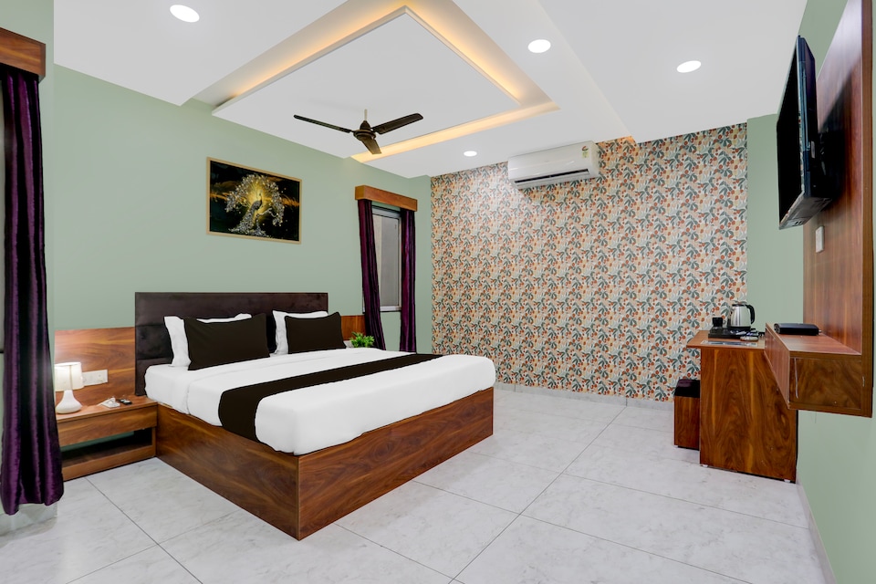 Hotel O Sacred Tree, Vijay Nagar Indore, Indore
