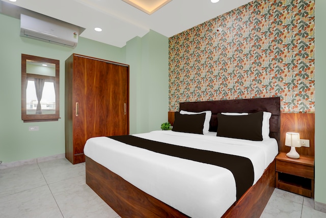 Hotel O Sacred Tree