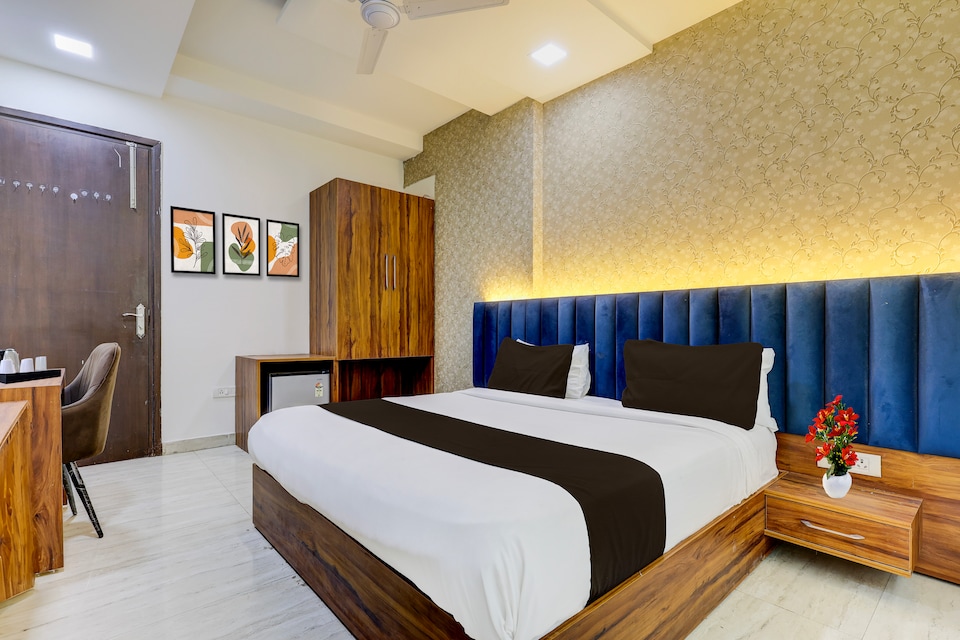 Townhouse Millennium City Centre Metro Station , HUDA CENTRE 1, Gurgaon