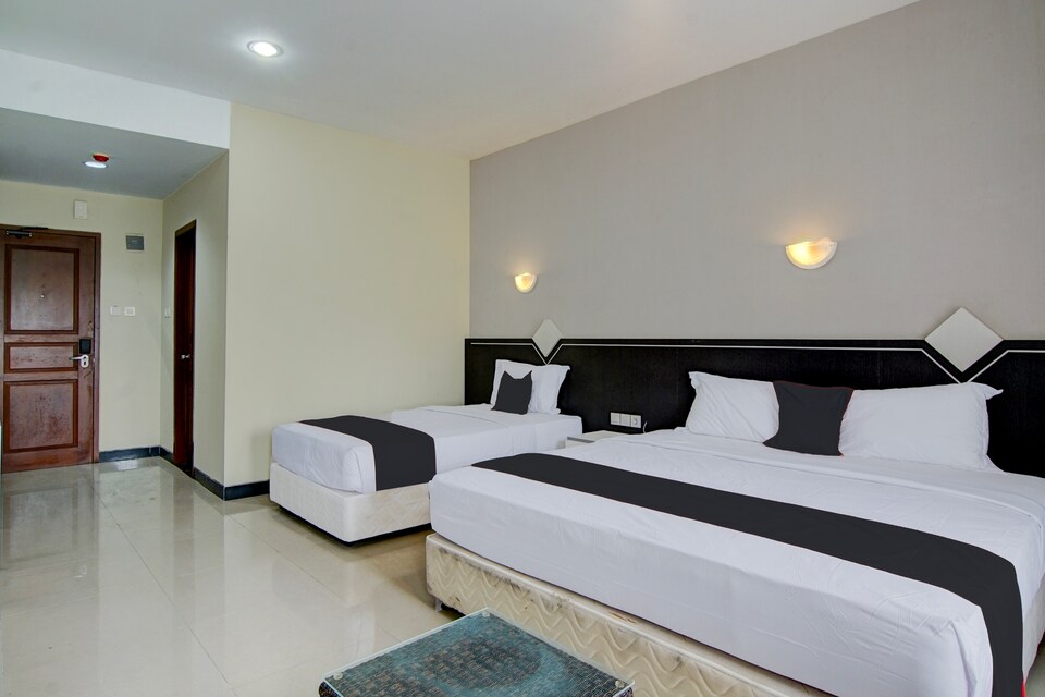 Townhouse Oak Pekanbaru near Mall Pekanbaru formerly Hotel Grand Sahara, Pekanbaru Kota, Pekanbaru