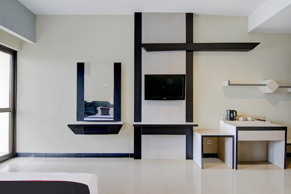 Townhouse Oak Pekanbaru near Mall Pekanbaru formerly Hotel Grand Sahara, Pekanbaru Kota, Pekanbaru