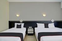 Townhouse Oak Pekanbaru near Mall Pekanbaru formerly Hotel Grand Sahara