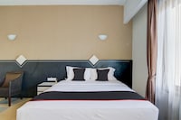 Townhouse Oak Pekanbaru near Mall Pekanbaru formerly Hotel Grand Sahara