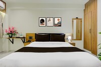 SPOT ON Hotel Rajwadi 