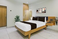 SPOT ON Hotel Rajwadi 