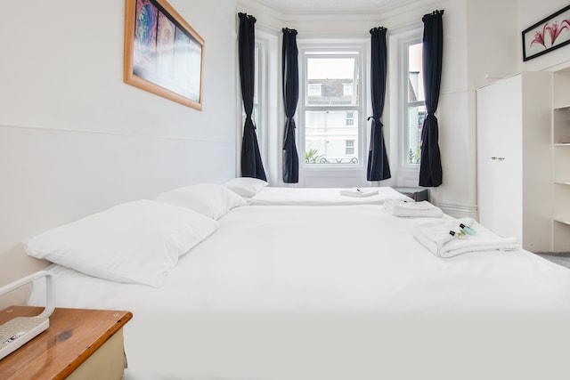 OYO The Lodge Bournemouth