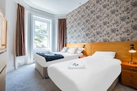 OYO The Lodge Bournemouth