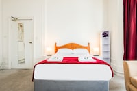 OYO The Lodge Bournemouth