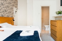 OYO The Lodge Bournemouth