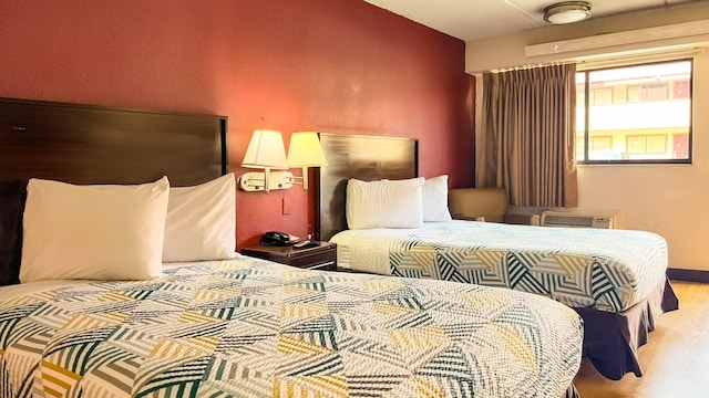 2 Full Beds | Smoking