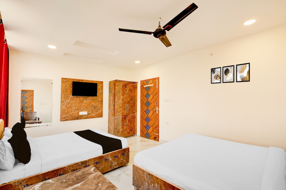 Hotel O Golden Rivaah Hotel , Indirapuram Ghaziabad, Ghaziabad