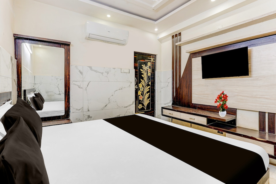 Hotel O Eluru Railway Station Formerly Sree Nitya Residency, Eluru, Eluru