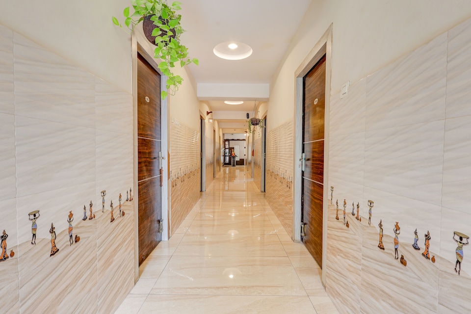 Hotel O Eluru Railway Station Formerly Sree Nitya Residency, Eluru, Eluru