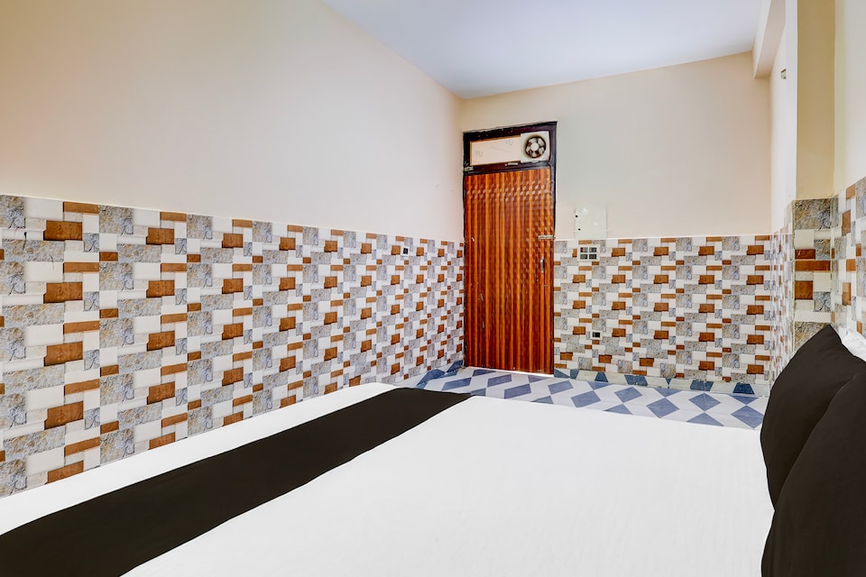 Hotel O Blue Heart Green Guest House, Greater Noida, Noida