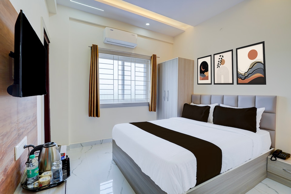 Hotel O Airport Suites, Airport Road Bangalore, Bangalore