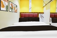 Hotel O Rishi Palace