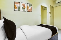 Hotel O Rishi Palace
