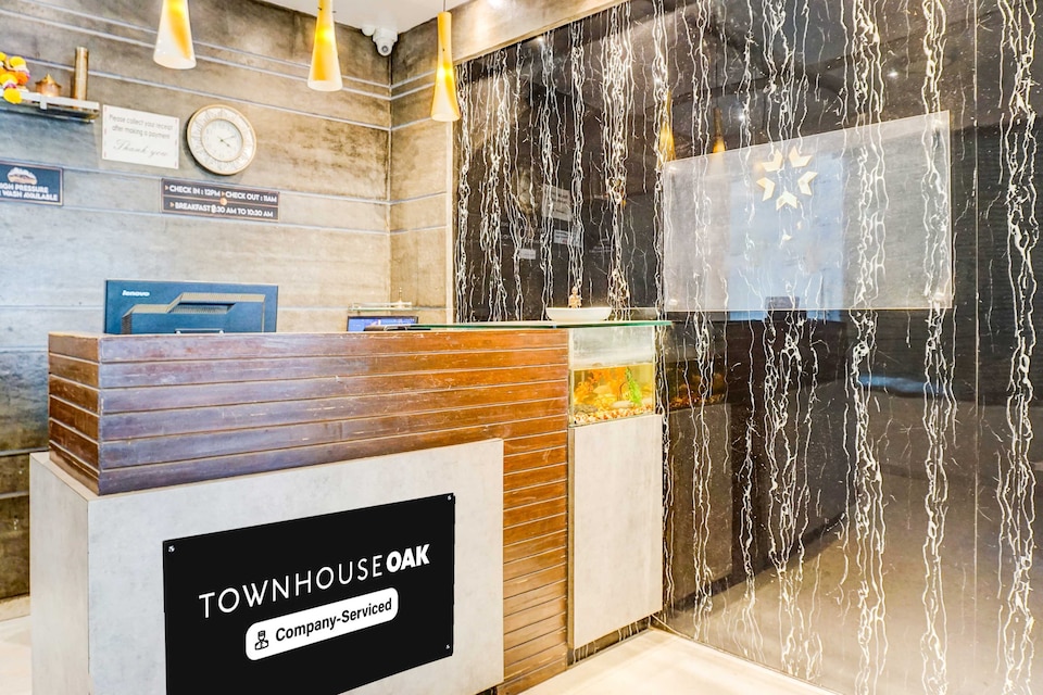 [Day Stay - 12 Hrs Slot : 8 AM to 8 PM] Collection O Gravity Inn, Baner Pune, Pune