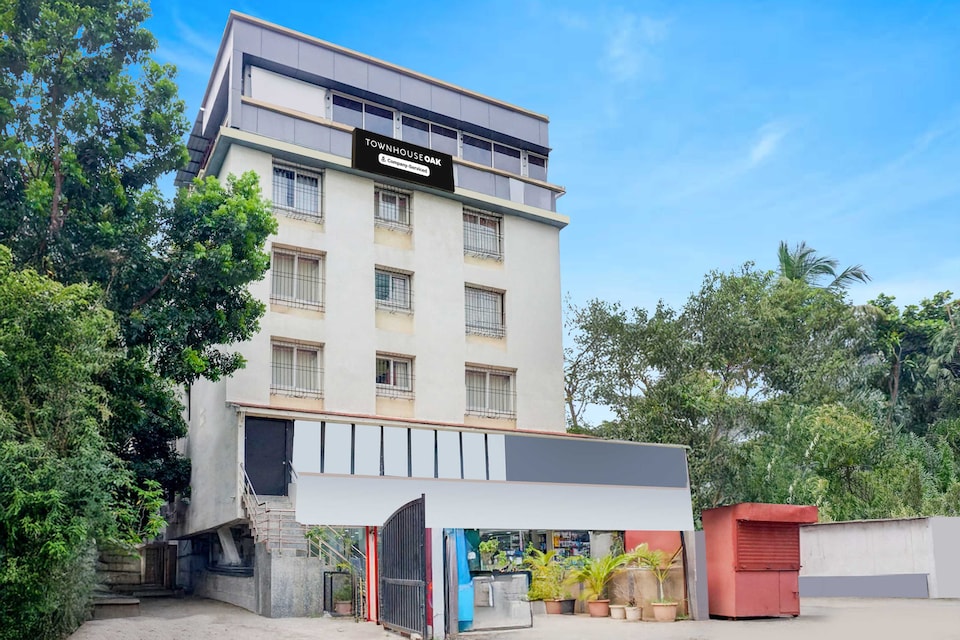 [Day Stay - 12 Hrs Slot : 8 AM to 8 PM] Collection O Gravity Inn, Baner Pune, Pune