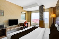 Collection O ONGC Crossway Hotel Gold Stone Comfort