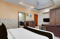 Collection O ONGC Crossway Hotel Gold Stone Comfort