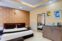 Collection O ONGC Crossway Hotel Gold Stone Comfort