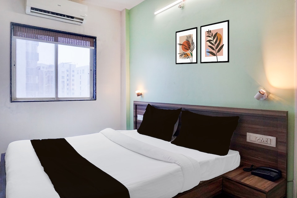 Collection O Shivsrushti Historical Theme Park, Katraj Khed Shivapur Pune, Pune