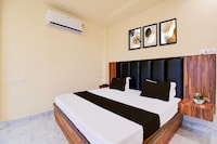 Hotel O Shree Krishna Palace