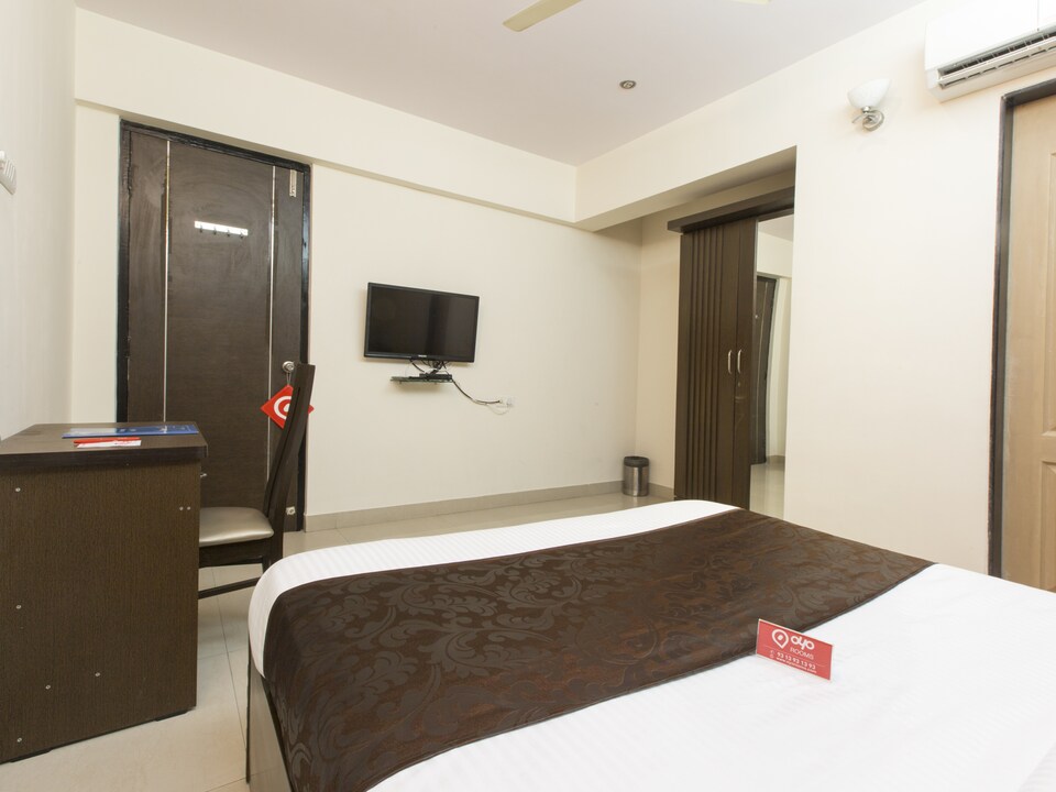 OYO 477 Apartment Bandra East, Mumbai BKC, Mumbai